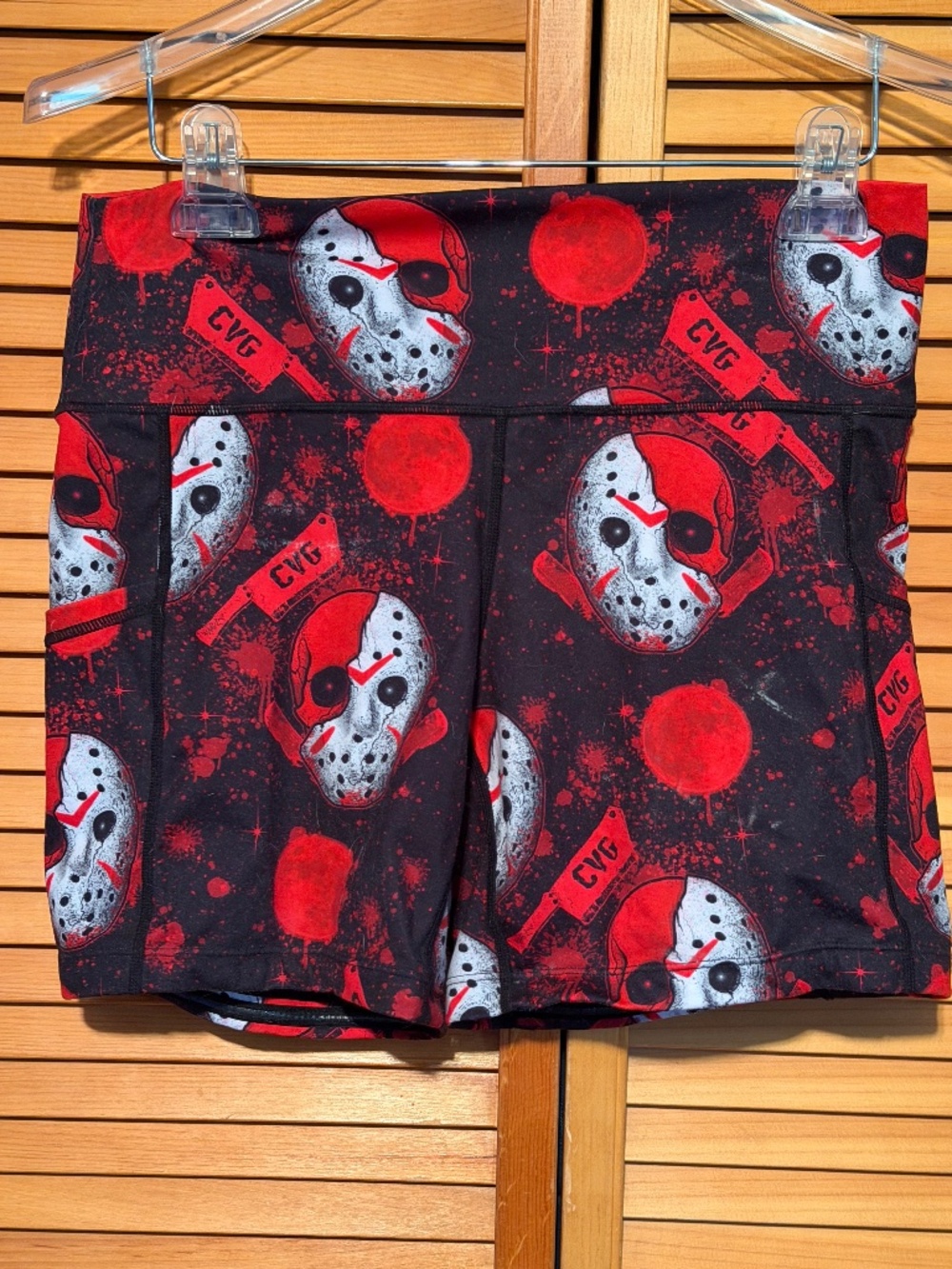 CVG Women’s Athletic Shorts 5 inch inseam Size L Pockets Like New